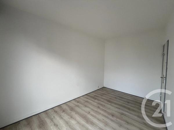 Appartement F3 à vendre  3 pièces - 54,85 m 2   CHATELLERAULT  - 86