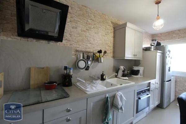Appartement à louer 4 pièces 77.6m² Chartres (28000)