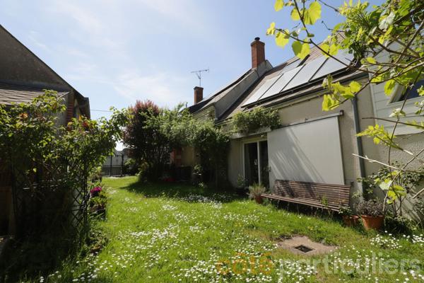 Vente
                Maison183 m² - 8 Pièces -
                    SAINT DENIS EN VAL (45560)