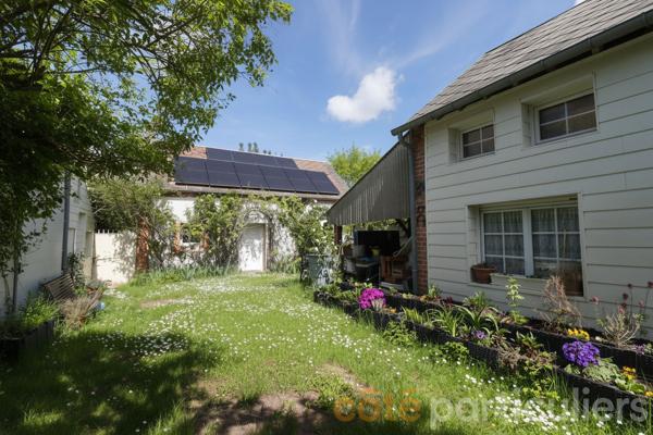 Vente
                Maison183 m² - 8 Pièces -
                    SAINT DENIS EN VAL (45560)