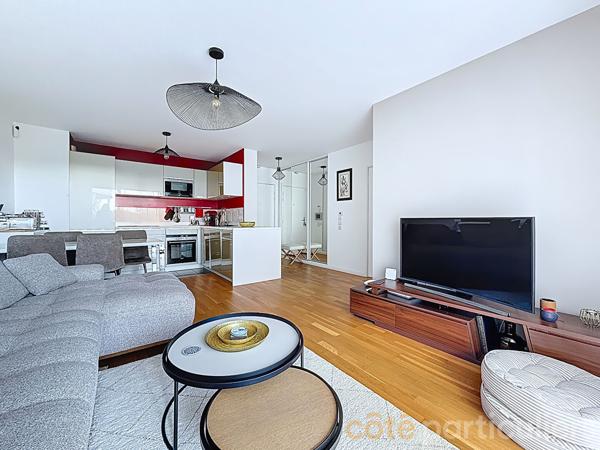 Vente
                Appartement77,57 m² - 4 Pièces -
                    ISSY LES MOULINEAUX (92130)