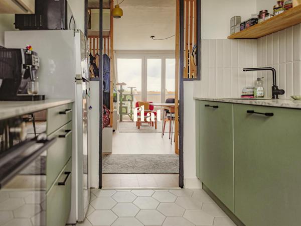 Appartement
                                                                                                                                                                                                                                                                                                                        3 pièce(s)                                                                                                                                                                                                          2 chambre(s)                                                                                                                                                                                                          58.53  m²