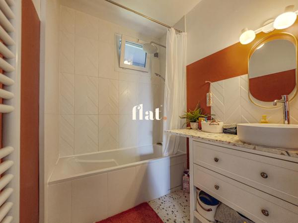 Appartement
                                                                                                                                                                                                                                                                                                                        3 pièce(s)                                                                                                                                                                                                          2 chambre(s)                                                                                                                                                                                                          58.53  m²