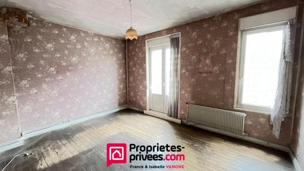 Maison type BOURGEOISE - BEAU POTENTIEL - 4 chambres - jardin - cave - 107 m²