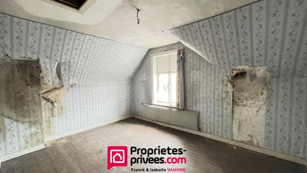 Maison type BOURGEOISE - BEAU POTENTIEL - 4 chambres - jardin - cave - 107 m²