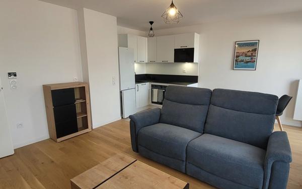 Appartement à louer    2 pièces • 46,64 m2 Issy-les-Moulineaux