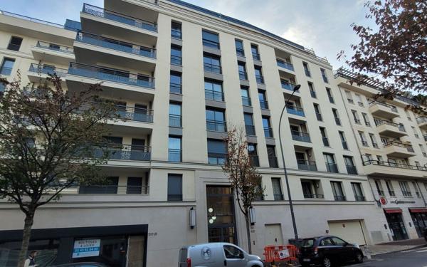 Appartement à louer    2 pièces • 46,64 m2 Issy-les-Moulineaux
