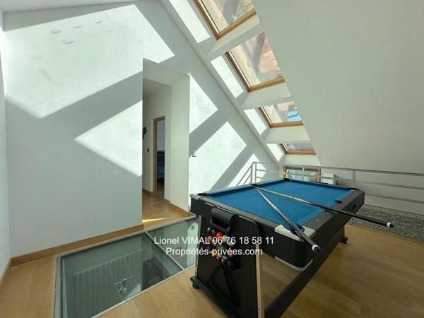 Maison rénovée 5 pièces ( 3 ch ) 170 m2 sur terrain clos et aménagé