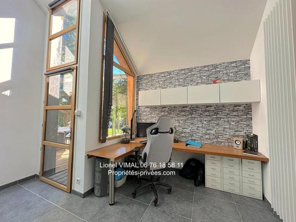 Maison rénovée 5 pièces ( 3 ch ) 170 m2 sur terrain clos et aménagé