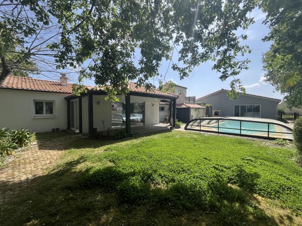 Maison 9 pièces - 230 m² Bien prestige
