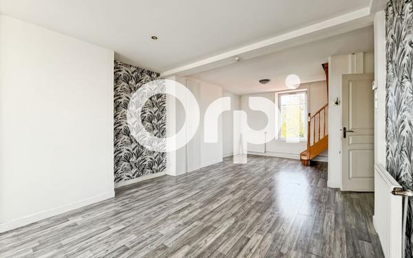 Immeuble à vendre    9 pièces •  Wimille