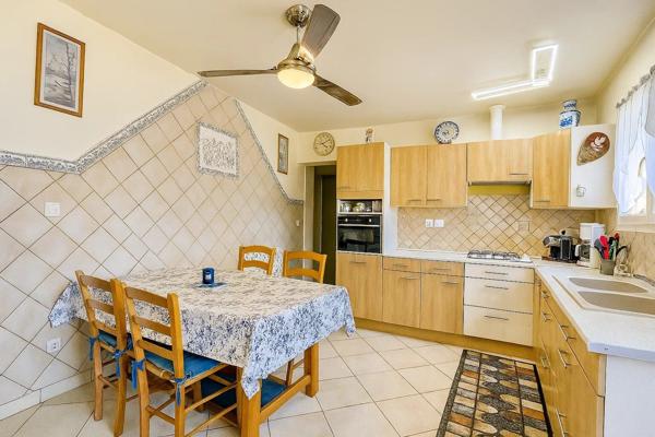 Vente Maison 10 pièces 157 m2 à Sainte-Livrade-sur-Lot