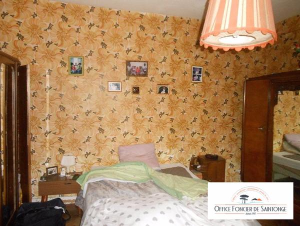 Ancienne batisse à renover 