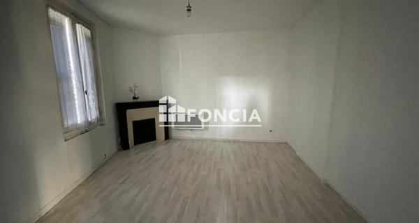 À vendre Maison 10 pièces 213.56 m² - Amboise 37400