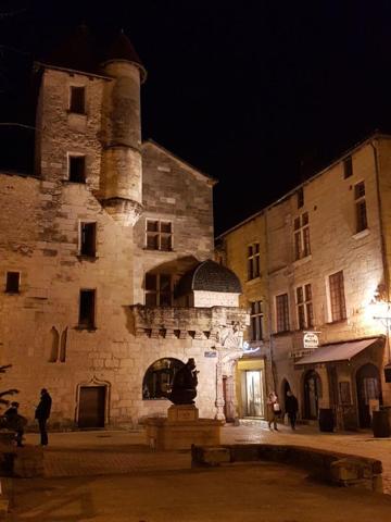 Appartement Périgueux 143 m2 dans hôtel particulier