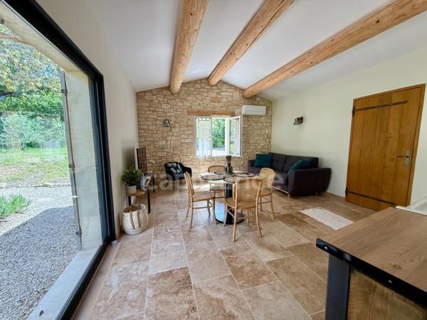 Maison à vendre 8 pièces 235 m2 avec T2 parcelle 4700 m2 piscine LOURMARIN (84)