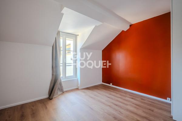 Appartement2 pièces entièrement rénové ? Rue du Connétable