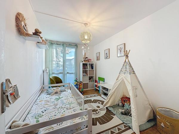 Idéal famille, bel appartement T5 très lumineux