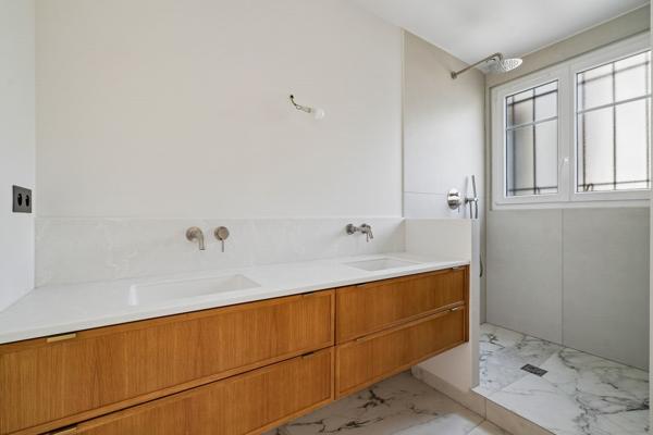 Vente Appartement de luxe Paris 7 3 Pièces 90 m²