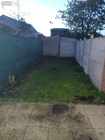 Maison de ville à louer à Nieppe dans le Nord (59850), ref : FLOCN457