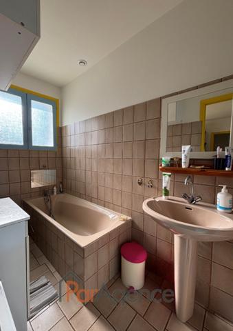 Maison de plain-pied 6 pièces.