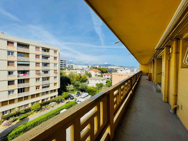 appartement T3 refait à neuf vue mer nice ouest