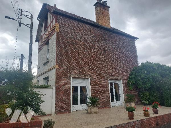 MAISON 4 PIECES ET HANGAR DE STOCKAGE A GOURNAY EN BRAY