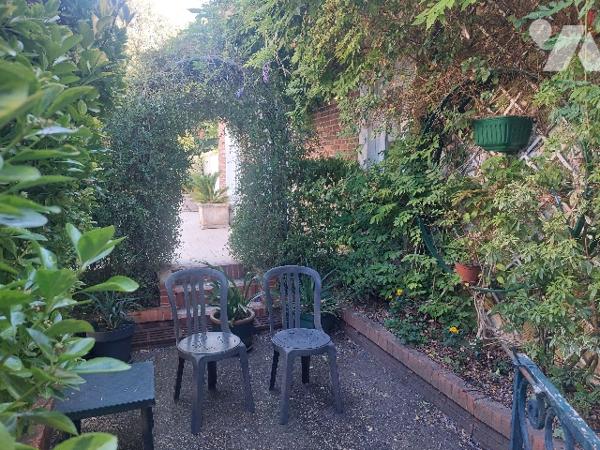 MAISON 4 PIECES ET HANGAR DE STOCKAGE A GOURNAY EN BRAY