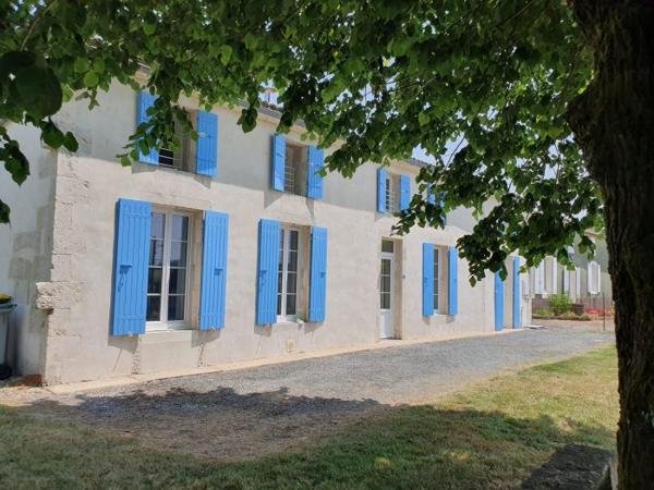 Maison charentaise Cozes 150 m²