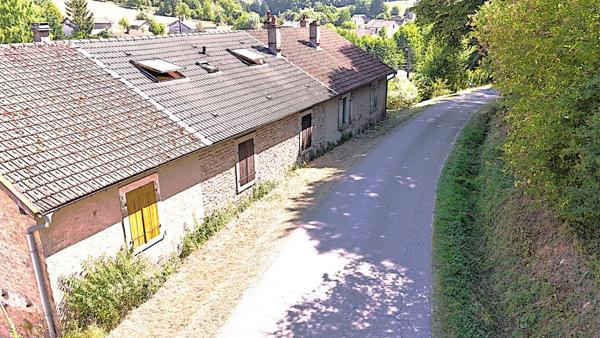 Maison Hennezel 4 pièce(s) 129 m2