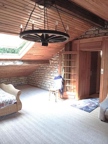 Maison Hennezel 4 pièce(s) 129 m2