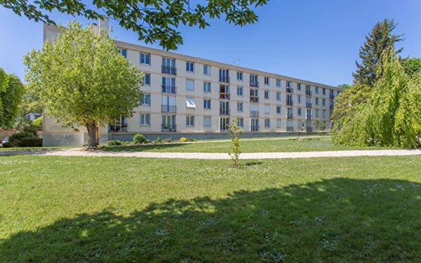 Appartement à vendre    3 pièces • 52,08 m2 Crosne