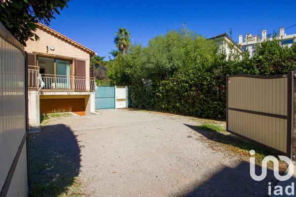 Maison à vendre 6 pièces 166 m² Antibes
