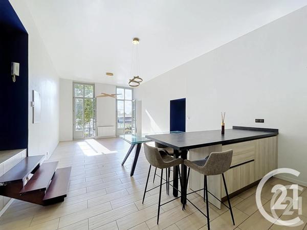 Appartement F4 à vendre  4 pièces - 104 m 2   ROUEN  - 76