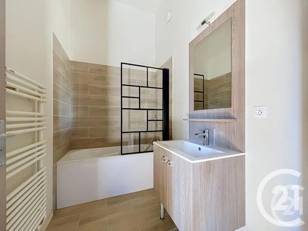 Appartement F4 à vendre  4 pièces - 104 m 2   ROUEN  - 76