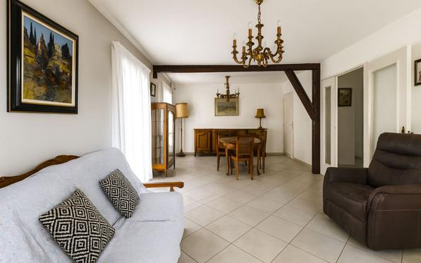 Appartement à vendre    4 pièces • 90 m2 Marseille 10