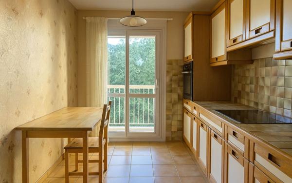 Appartement à vendre    4 pièces • 90 m2 Marseille 10