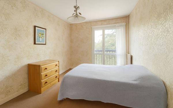 Appartement à vendre    4 pièces • 90 m2 Marseille 10