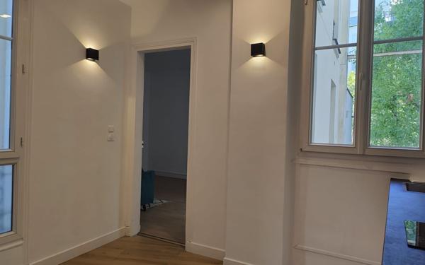 Appartement à vendre    2 pièces • 36,41 m2 Paris 15