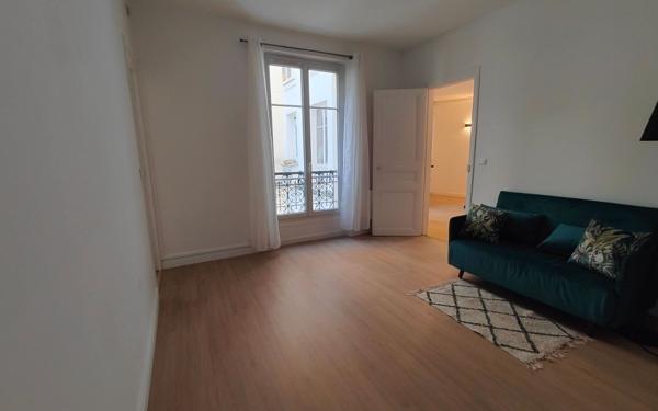 Appartement à vendre    2 pièces • 36,41 m2 Paris 15
