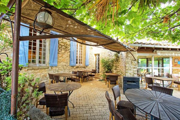 MURS COMMERCIAUX HOTEL RESTAURANT 750M2