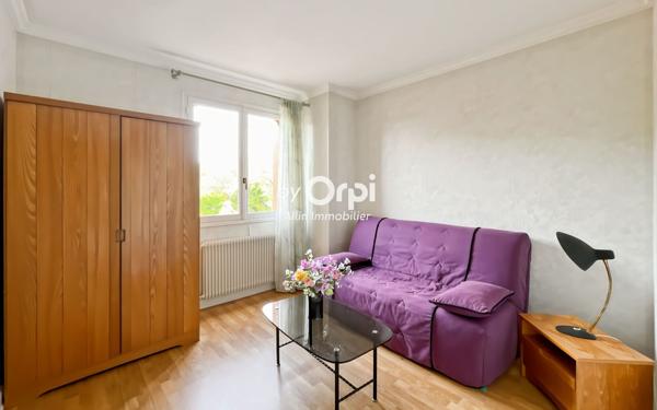 Maison à vendre    5 pièces • 104 m2 Désertines