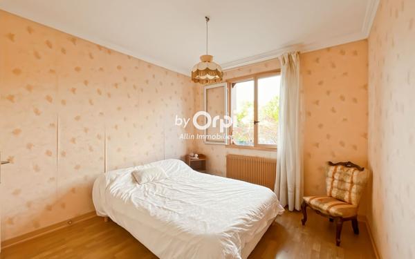 Maison à vendre    5 pièces • 104 m2 Désertines