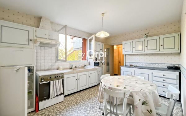 Maison à vendre    5 pièces • 104 m2 Désertines