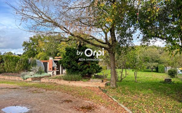 Maison à vendre    5 pièces • 104 m2 Désertines