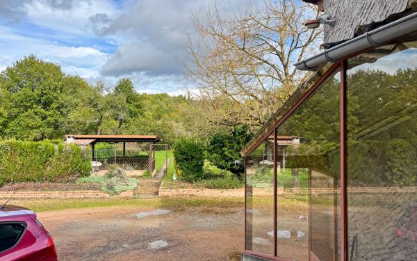 Maison à vendre    5 pièces • 104 m2 Désertines