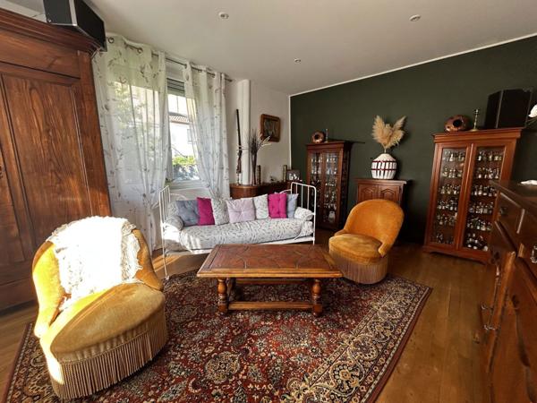 Maison 9 pièces - 158 m²