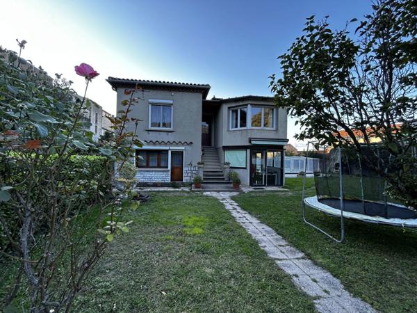 Maison 9 pièces - 158 m²