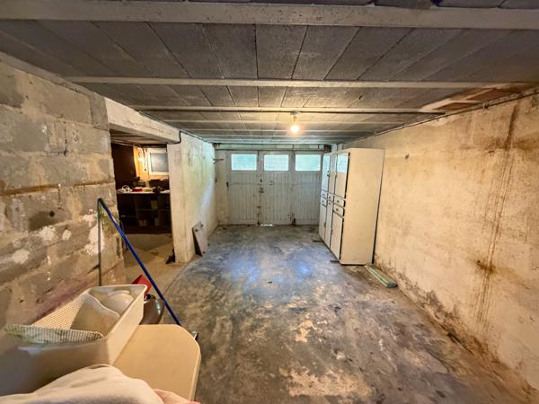 MAISON 2 CHAMBRES + GARAGE - DEPENDANCE - TERRAIN