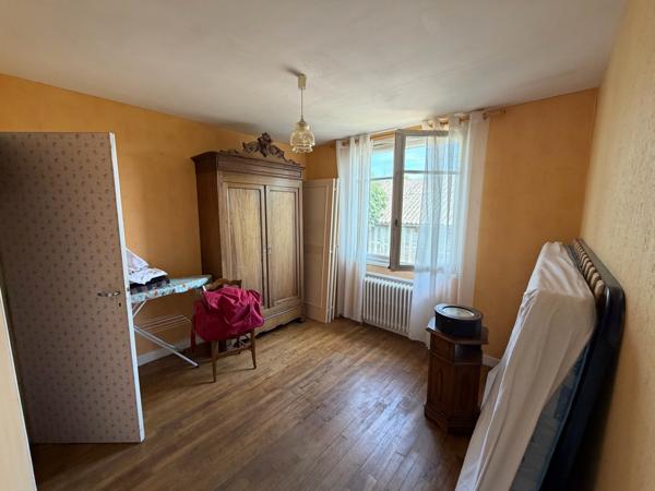 MAISON 2 CHAMBRES + GARAGE - DEPENDANCE - TERRAIN